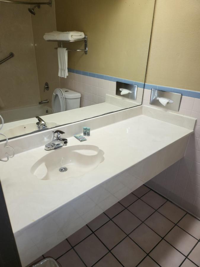 Americas Best Value Inn Pharr/Mcallen Dış mekan fotoğraf